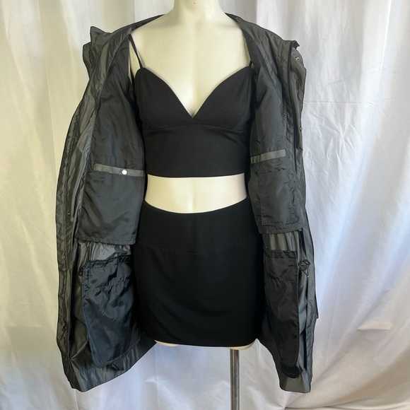 KENNETH COLE RAIN JACKET BLACK LIGHT COAT WITH HOODIE 100% POLYESTER WOMEN LARGE - Picture 6 of 12